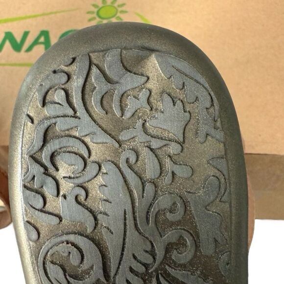 Naot Dorith Latte Brown Leather Sandal Size 38 U.S. Size 7 - Picture 12 of 12